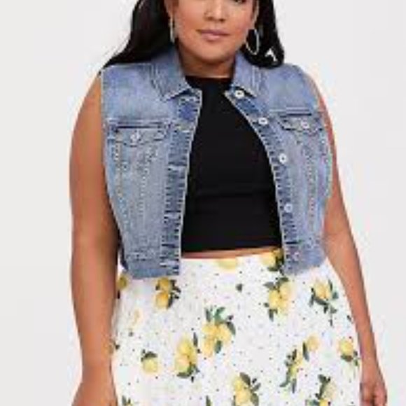torrid Jackets & Blazers - Torrid| MEDIUM WASH CROP DENIM VEST, 2X